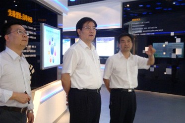 Wuxi Municipal Executive Deputy Mayor Huang Qin Inspects Beichuang Science Park